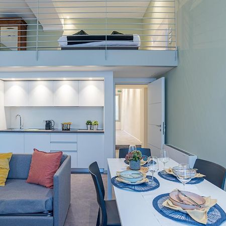 Suite Del Duomo - By MyhomeinКомо Экстерьер фото