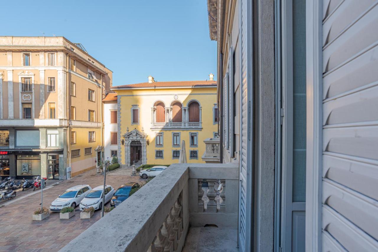 Suite Del Duomo - By MyhomeinКомо Экстерьер фото