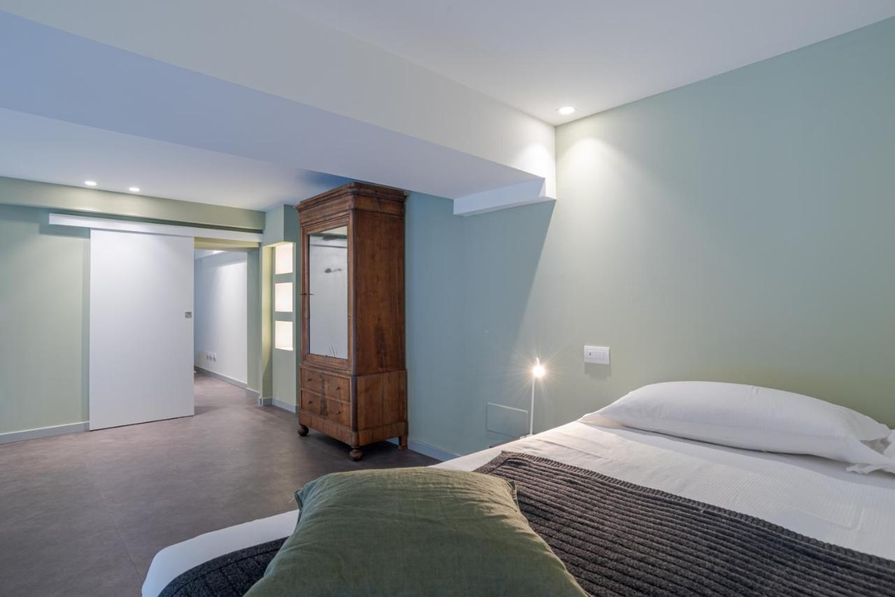 Suite Del Duomo - By MyhomeinКомо Экстерьер фото